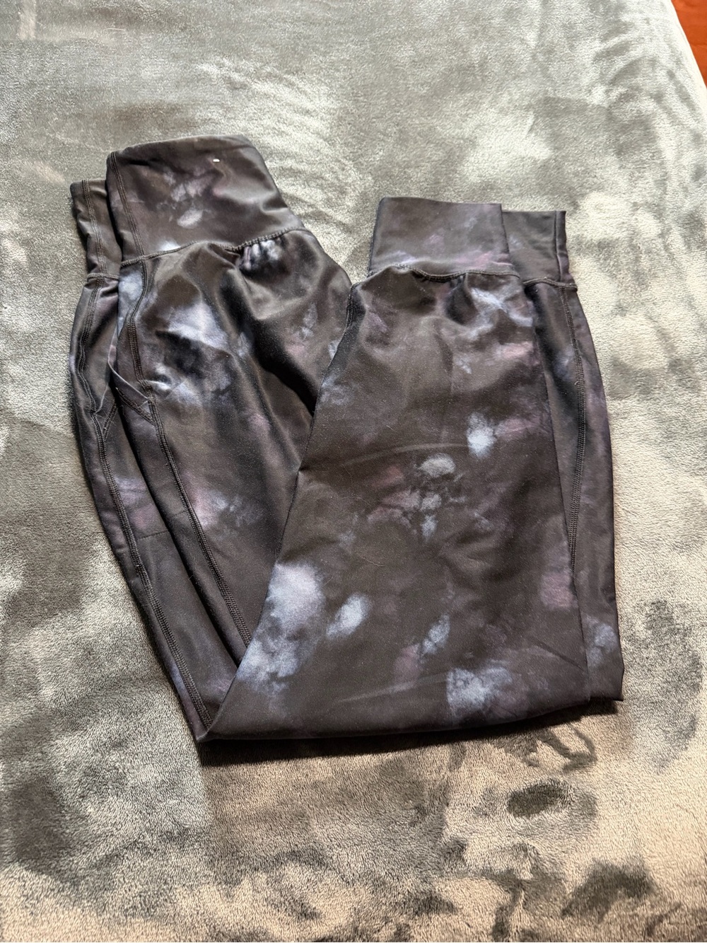 Bundle of 5 pairs of old navy Active Leggings